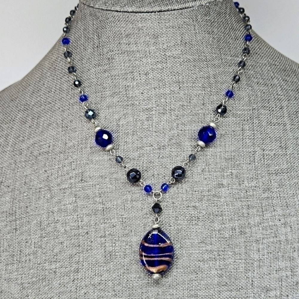 VINTAGE Italian Glass Blue and Gold Swirl Beaded Pendant Necklace